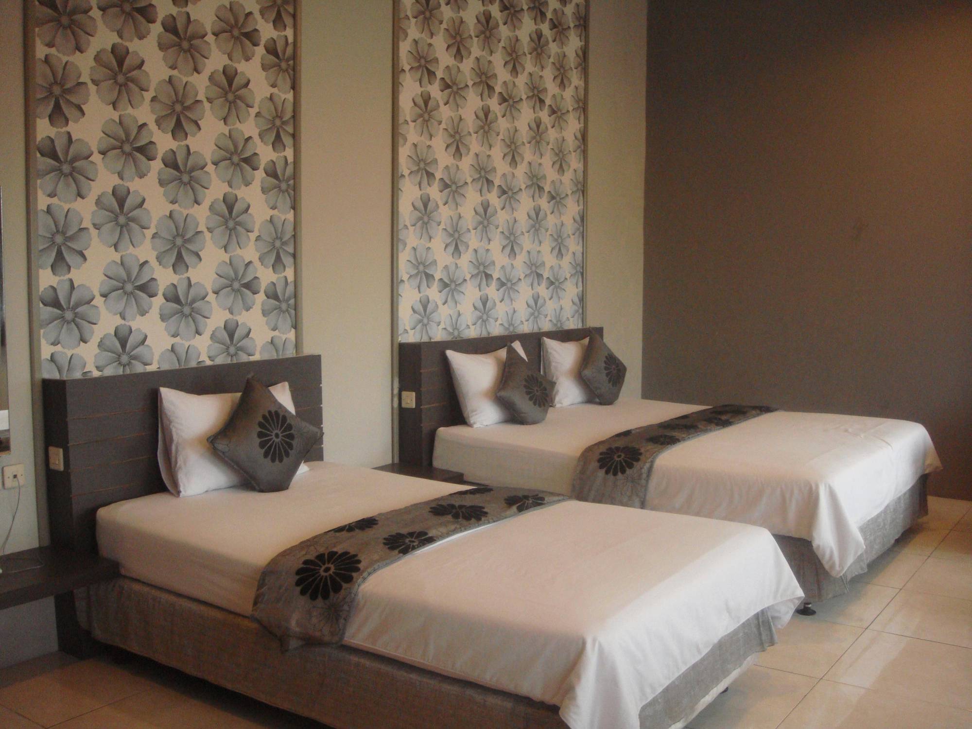 Marciella Hotel Bandung Eksteriør bilde